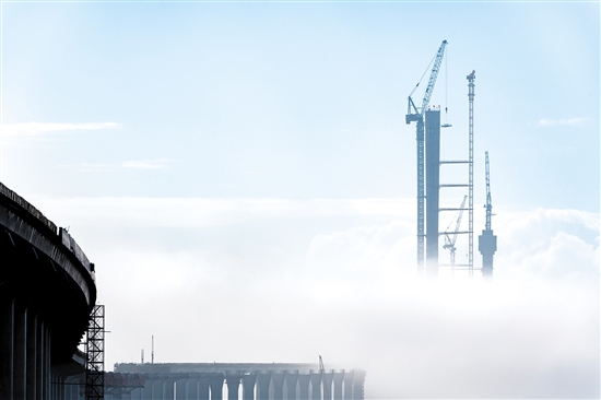 “騰云駕霧”的主塔。