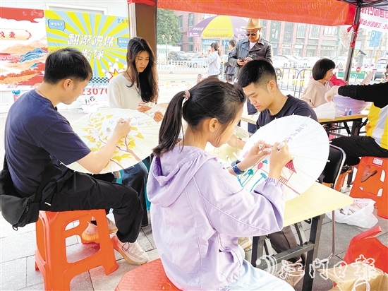 中福社區(qū)創(chuàng)新打造的“親鄰之家”環(huán)境優(yōu)美、設施齊備。