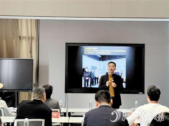 網(wǎng)絡營銷實戰(zhàn)專家石建鵬助力江門企業(yè)家打造好個人IP。