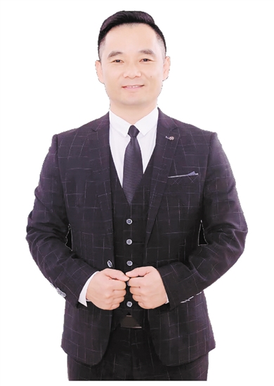 江門市青年創(chuàng)業(yè)協(xié)會會長、廣東小二街便利店