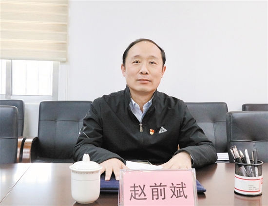 市統(tǒng)計局黨組成員、二級調(diào)研員趙前斌