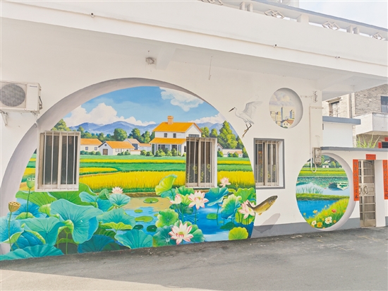 大埠村墻繪為美化村莊環(huán)境增添了亮麗的風景線。
