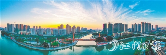 江海街道正全力構(gòu)建“總部商貿(mào)、城市中心”經(jīng)濟(jì)發(fā)展格局。圖為下沙公園。付師華