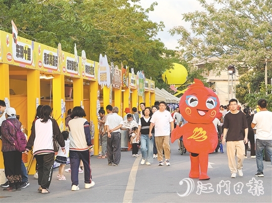 4月11-13日，四九鎮(zhèn)藝術(shù)嘉年華舉行，累計(jì)吸引超過(guò)兩萬(wàn)人次參與活動(dòng)。