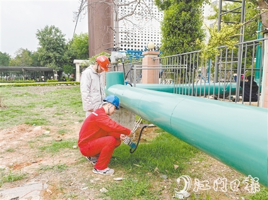 江門能源通過為工業(yè)企業(yè)提供高品質(zhì)蒸汽，為產(chǎn)業(yè)發(fā)展提供“綠色動力”。