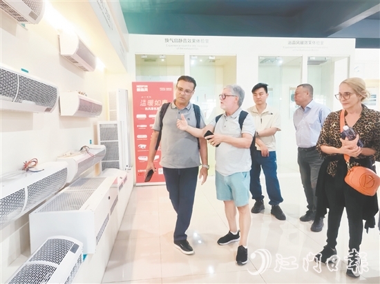 外商專程探訪臺山，深入考察家具衛(wèi)浴、醫(yī)療器械等特色產(chǎn)業(yè)。