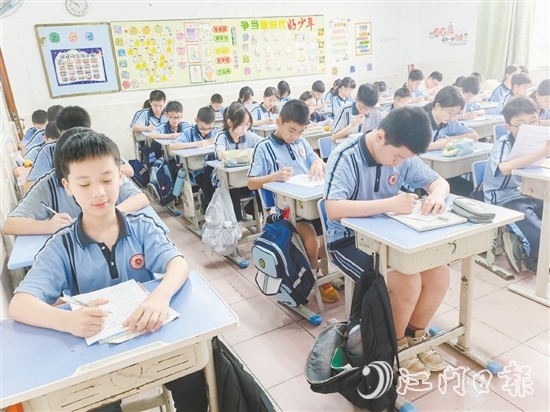 振華學(xué)校舉辦的讀書月活動，以“趣味競賽”的方式，幫助學(xué)生檢驗學(xué)習(xí)成果。