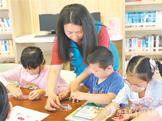 水口鎮(zhèn)新時代文明實踐所舉辦“翻開一本書，打開一個世界”主題閱讀活動。