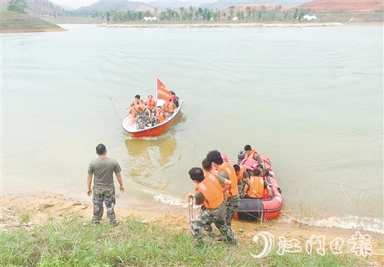近日，鶴山市舉行2025年防汛防風(fēng)應(yīng)急演練。