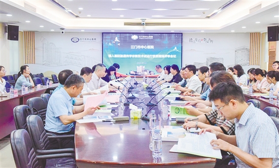 國家輔助生殖技術(shù)評審專家對江門市中心醫(yī)院PGD技術(shù)進行了嚴(yán)格的現(xiàn)場評審。