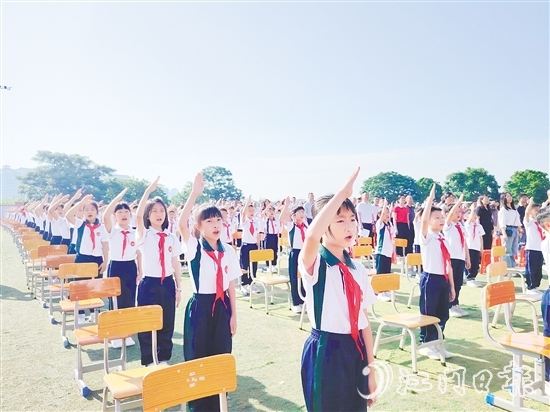 開(kāi)平開(kāi)展“國(guó)歌高聲唱”行動(dòng)，培育學(xué)生家國(guó)情懷。