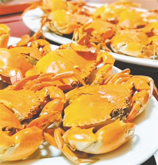 清蒸青蟹原汁原味。