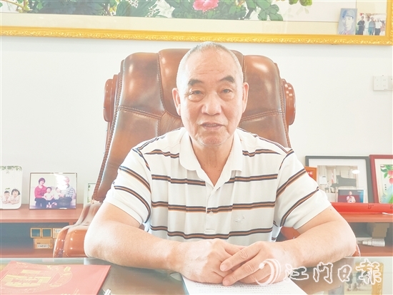 勞壽榮在企業(yè)的連鎖經(jīng)營(yíng)、平臺(tái)化轉(zhuǎn)型、大健康服務(wù)等領(lǐng)域開辟出創(chuàng)新之路。
