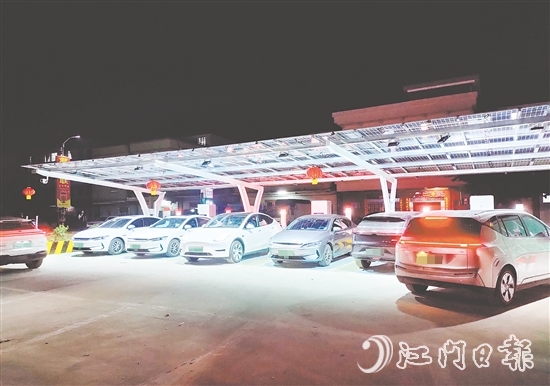 君堂僑聯(lián)充電站項目填補了君堂鎮(zhèn)新能源充電站的鎮(zhèn)域空白。