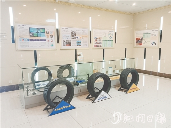 銀都拉瑪現(xiàn)為中國最大、世界規(guī)模第二的輪胎用聚酯浸膠簾子布制造商。