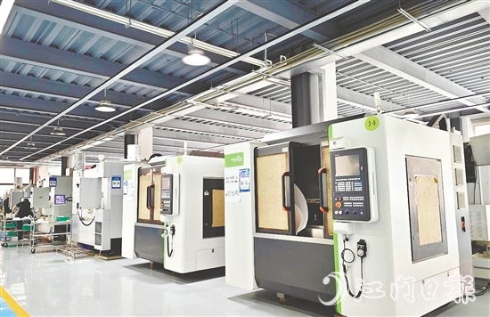 永錮電子生產(chǎn)車間。