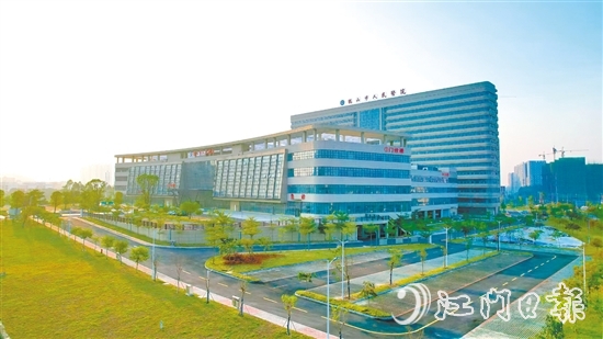 鶴山市人民醫(yī)院新院區(qū)已投入使用。