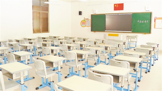 新會東區(qū)學(xué)校的教室已經(jīng)布置一新。