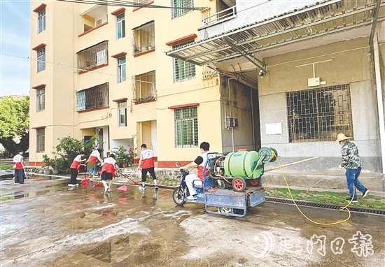 8月23-29日，恩平全市農(nóng)村地區(qū)開(kāi)展為期7天的防蚊滅蚊愛(ài)國(guó)衛(wèi)生專(zhuān)項(xiàng)行動(dòng)。