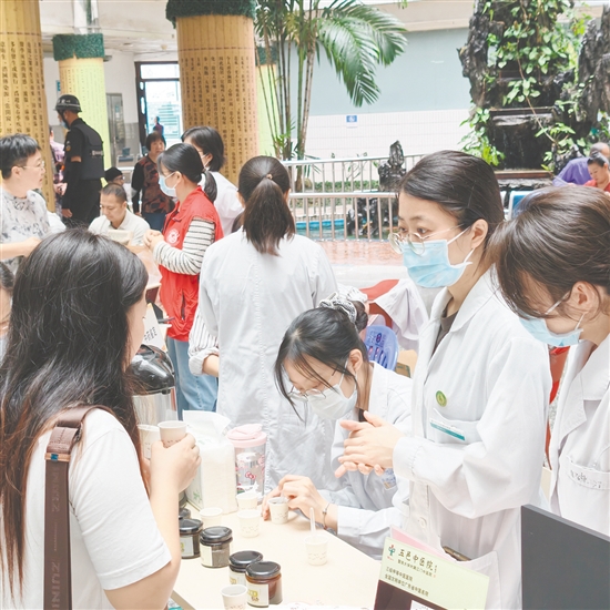 嶺南膏方得到市民青睞。