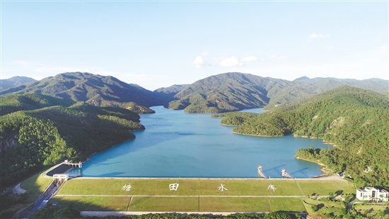 臺山全市水庫蓄水總量達4.67億立方米，較常年同期偏多34%。圖為蓄水的塘田水庫。