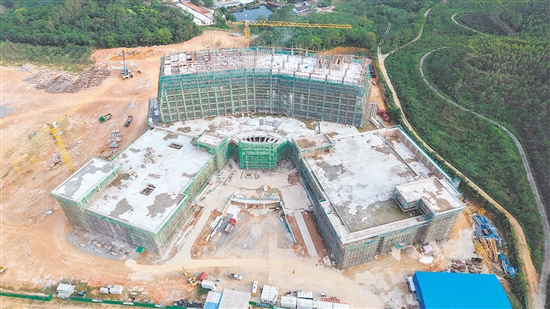 總投資16億元的騰奕溫泉頤養(yǎng)城已具雛形。