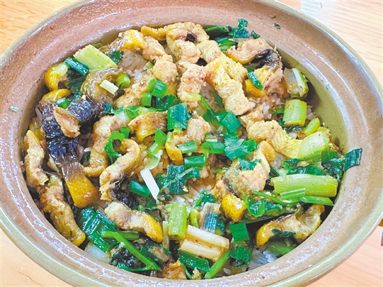 英國博主特別推薦江門黃鱔飯。