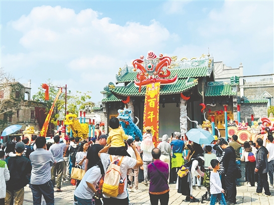 赤坎華僑古鎮(zhèn)熱鬧卻不擁擠。
