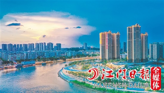 江門河一河兩岸盡顯繁華。