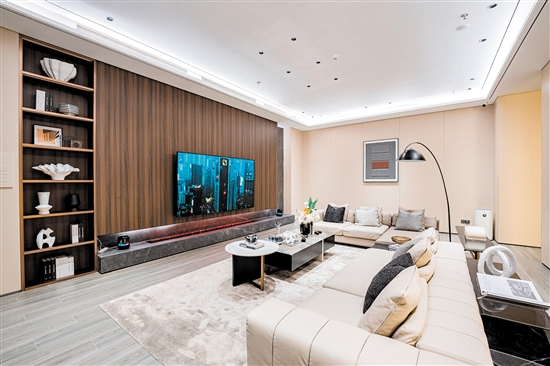 在華為智能生活館，消費(fèi)者能體驗(yàn)到完整的華為智能家居。