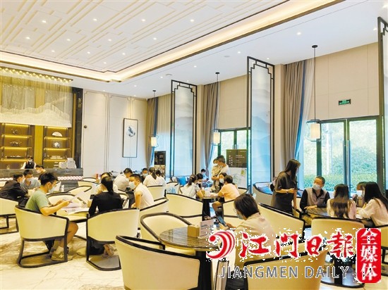 11月一手住宅成交價(jià)格平穩(wěn)。