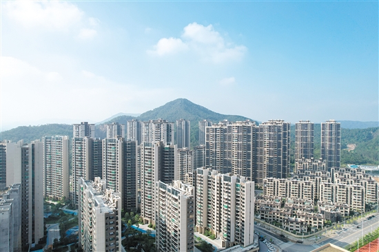 群華路板塊集聚了多個樓盤。