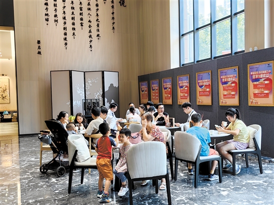 樓盤紛紛推出促銷活動，提前搶占市場。