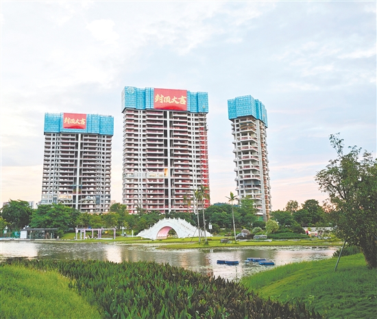 江發(fā)地產多措并舉保障在建項目安全生產形勢持續(xù)穩(wěn)定。