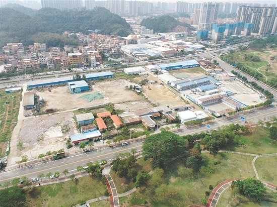 駿景灣以72202萬(wàn)元競(jìng)得位于濱江新區(qū)的江門(mén)市JCR2025-45（蓬江11）號(hào)地。