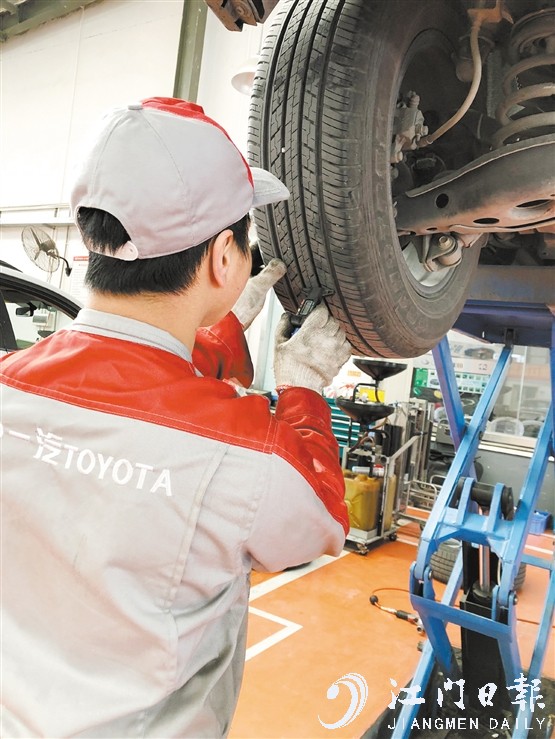 臺(tái)風(fēng)過后，應(yīng)及時(shí)對(duì)愛車進(jìn)行檢查、清洗。