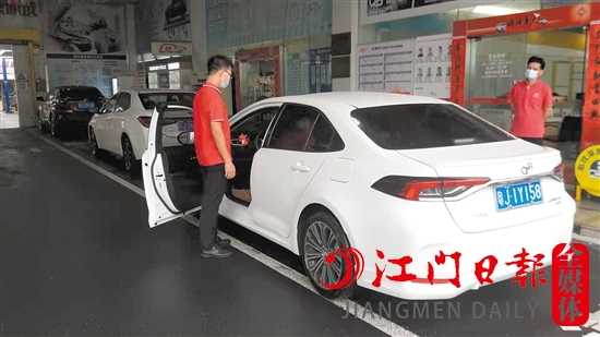 消費者到4S店“體檢”愛車時最好提前預約。