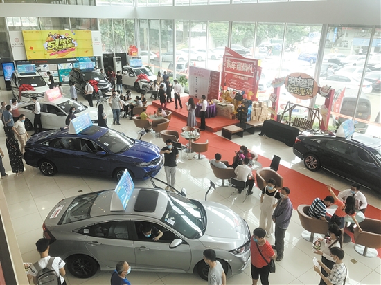 消費(fèi)者可給心儀的汽車經(jīng)銷商投票。