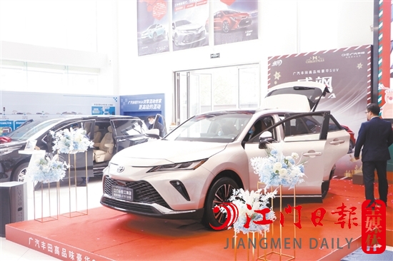 威颯的外觀運(yùn)動(dòng)感十足。 威颯的外觀運(yùn)動(dòng)感十足。