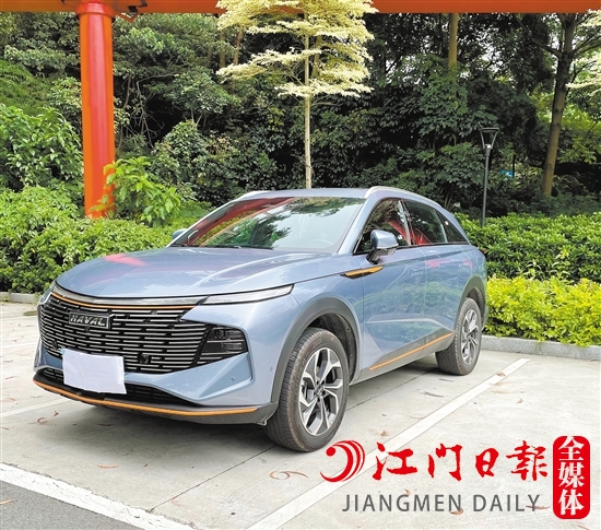 哈弗神獸外觀動感十足。