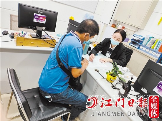 車主在購買車險的時候，建議選擇更高賠付額度的第三者責任險。