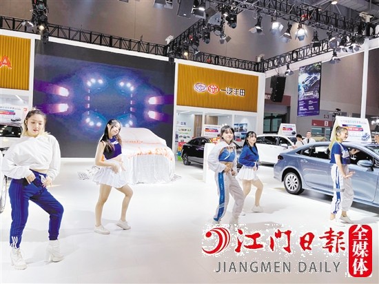 端午車展現(xiàn)場將有精彩的表演。