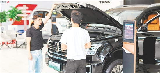 配備智能輔助駕駛功能的新車受到不少消費者青睞。