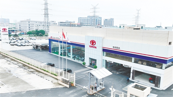 一汽豐田江門(mén)永佳4S店位于江門(mén)市江海區(qū)五邑路456號(hào)。